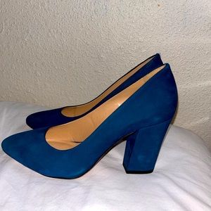 Antonio Melani Pumps